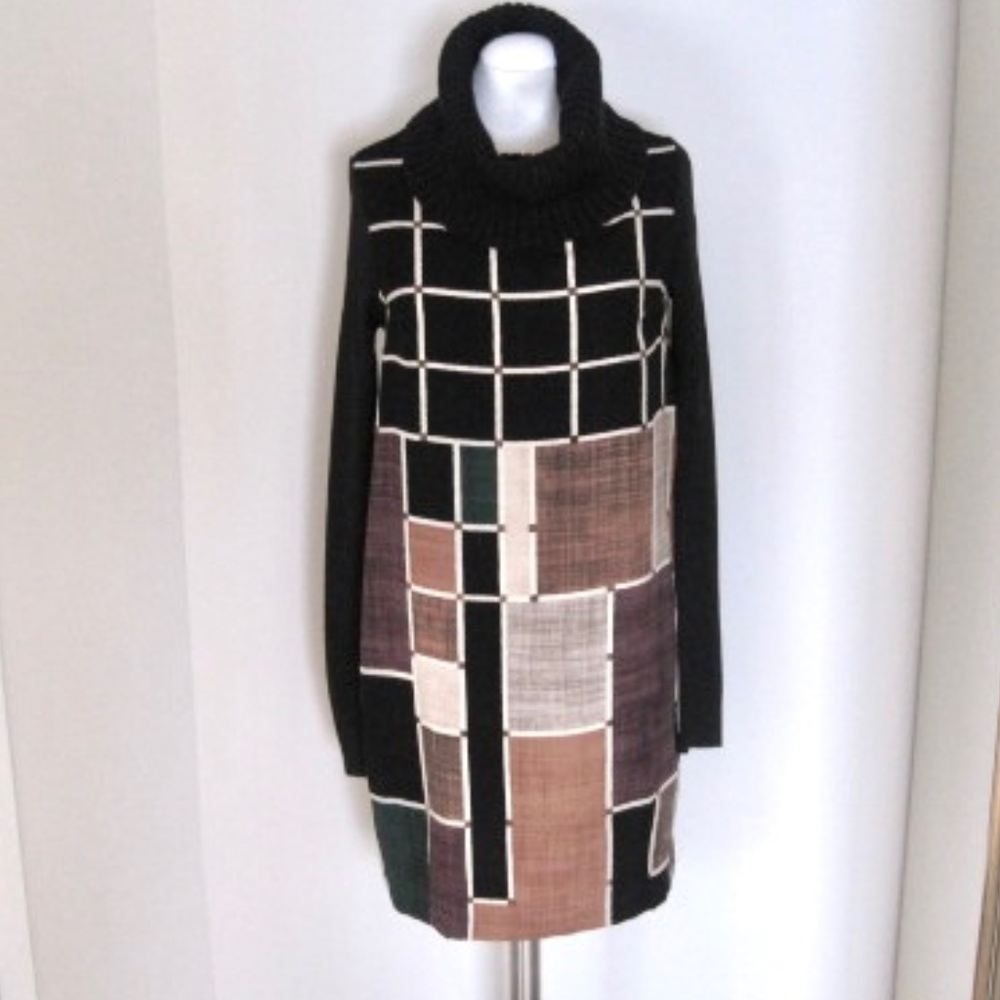 Tenax Geometric Printed Dress